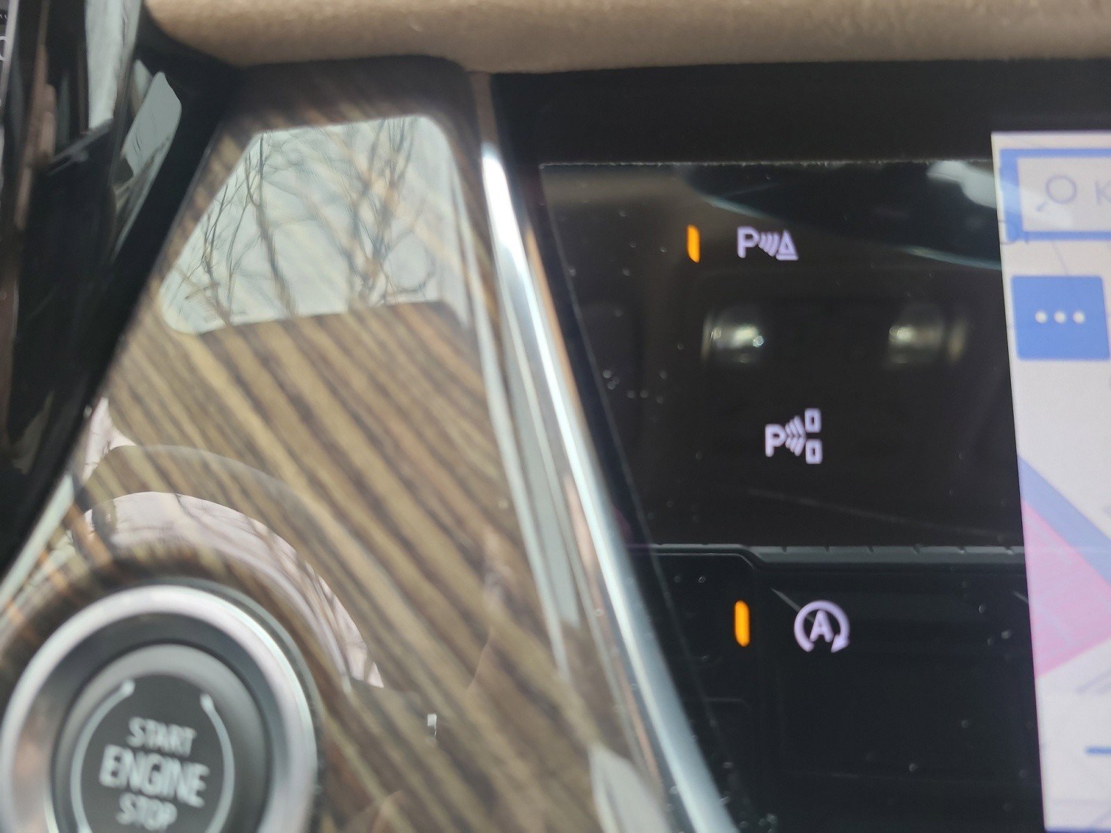 Used 2023 Cadillac XT6 Premium Luxury w/ Platinum Package FWD image 32