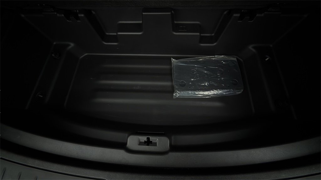 Used 2020 Buick Enclave Avenir w/ Avenir Technology Package image 16