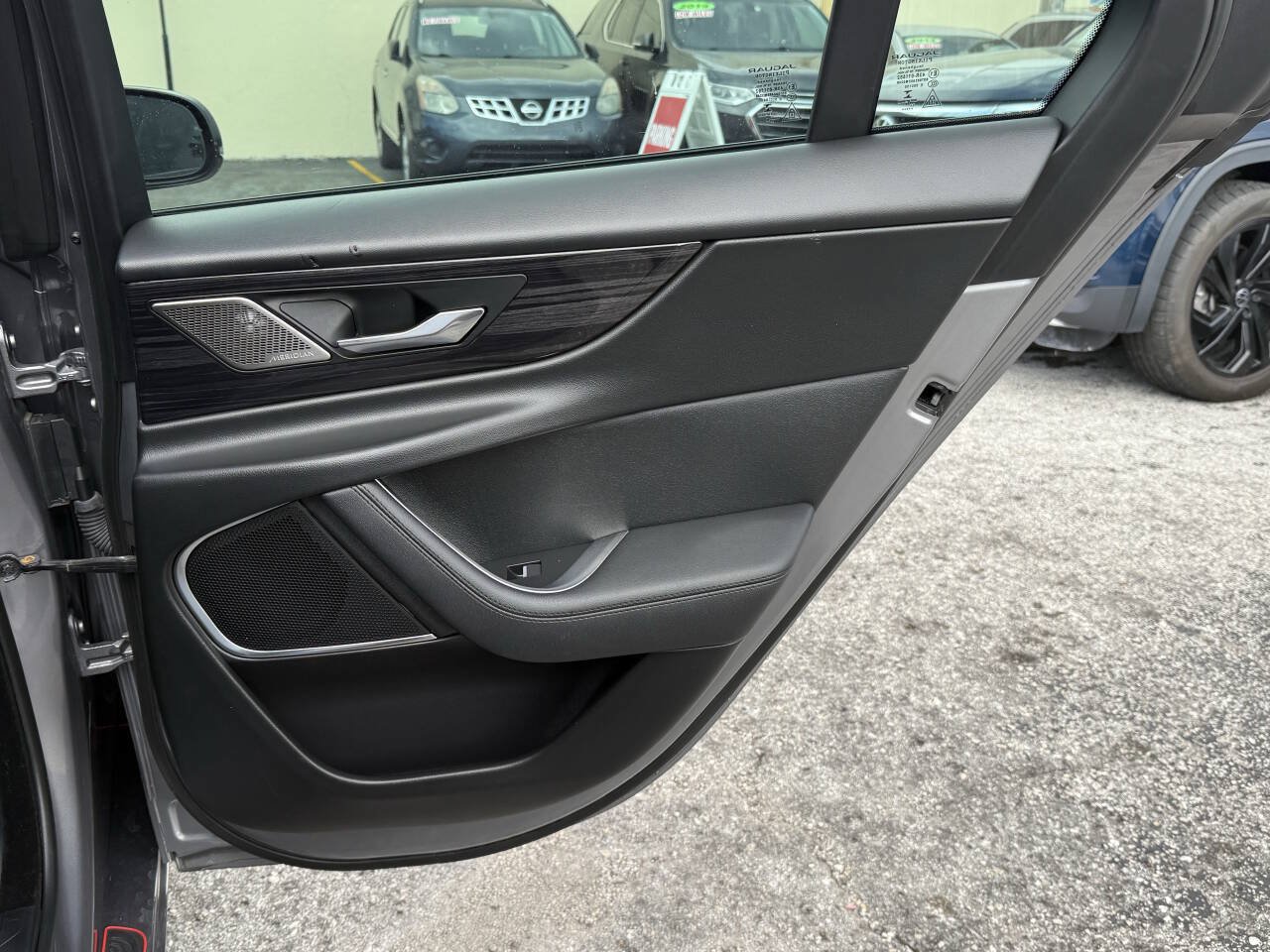 Used 2020 Jaguar XE S RWD image 24