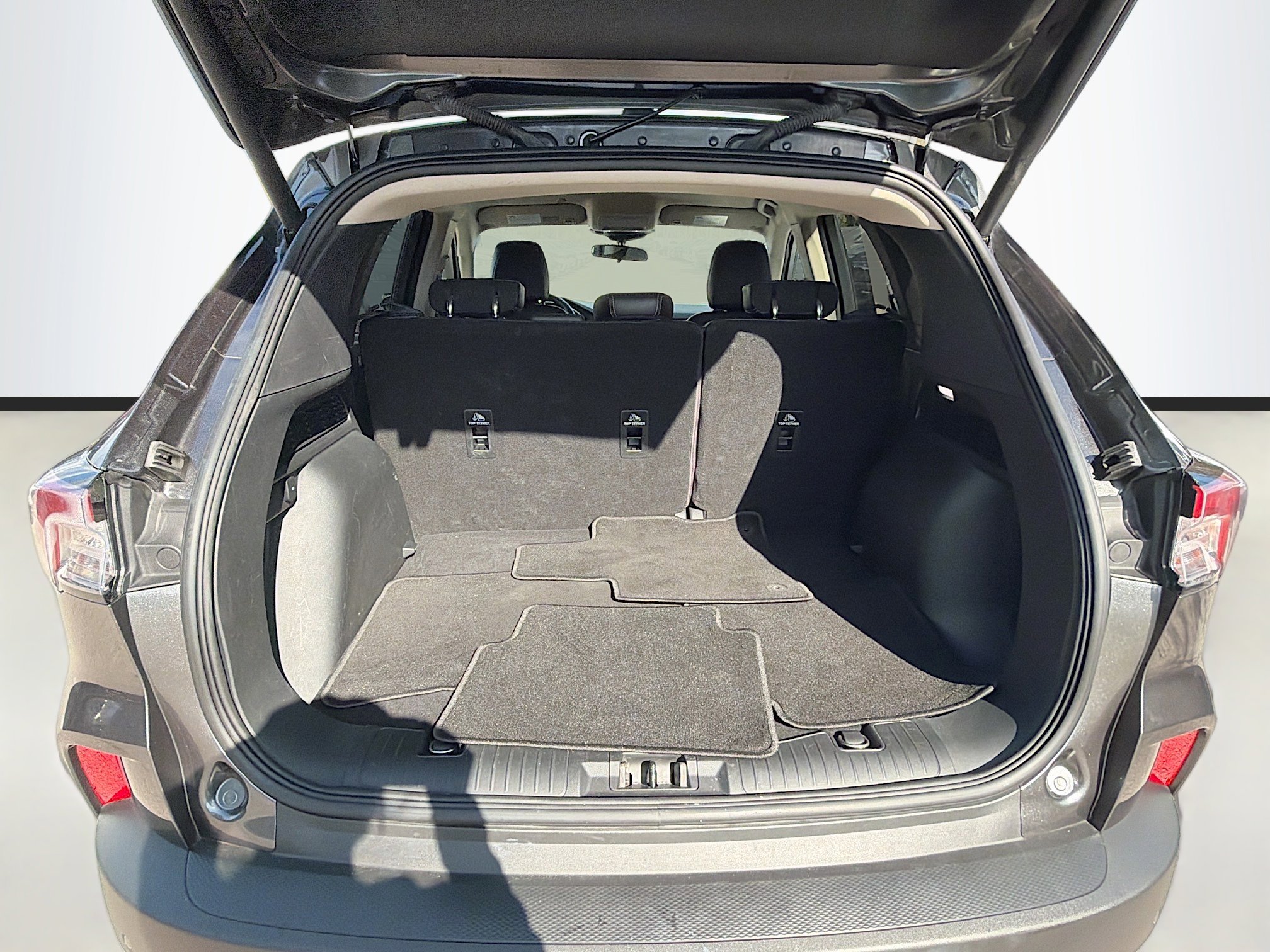 Used 2020 Ford Escape SEL image 12