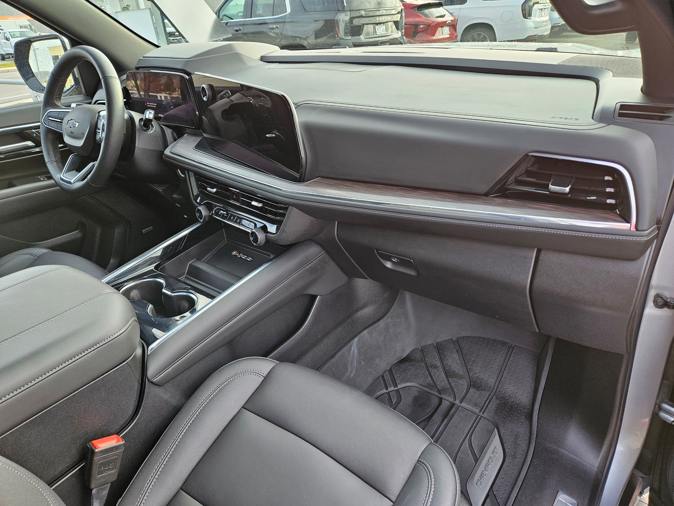 Used 2025 Chevrolet Tahoe Z71 w/ Z71 Off-Road Package image 33