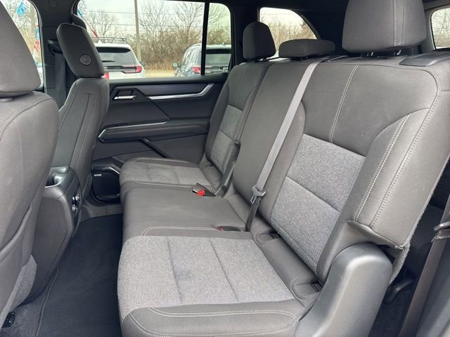 Used 2025 GMC Acadia Elevation image 26