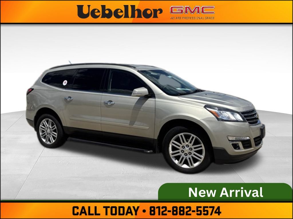 Used 2015 Chevrolet Traverse LT w/ Style and Technology Package FWD image 2