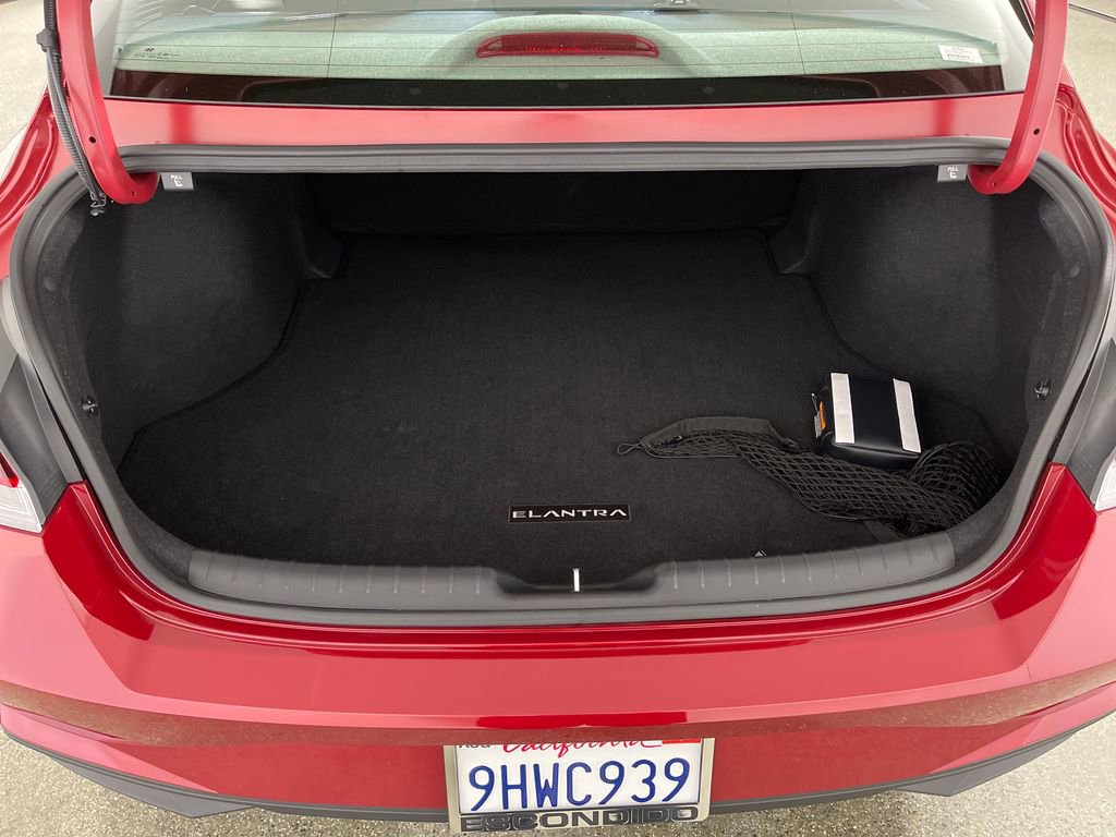 Certified 2023 Hyundai Elantra SEL FWD image 10