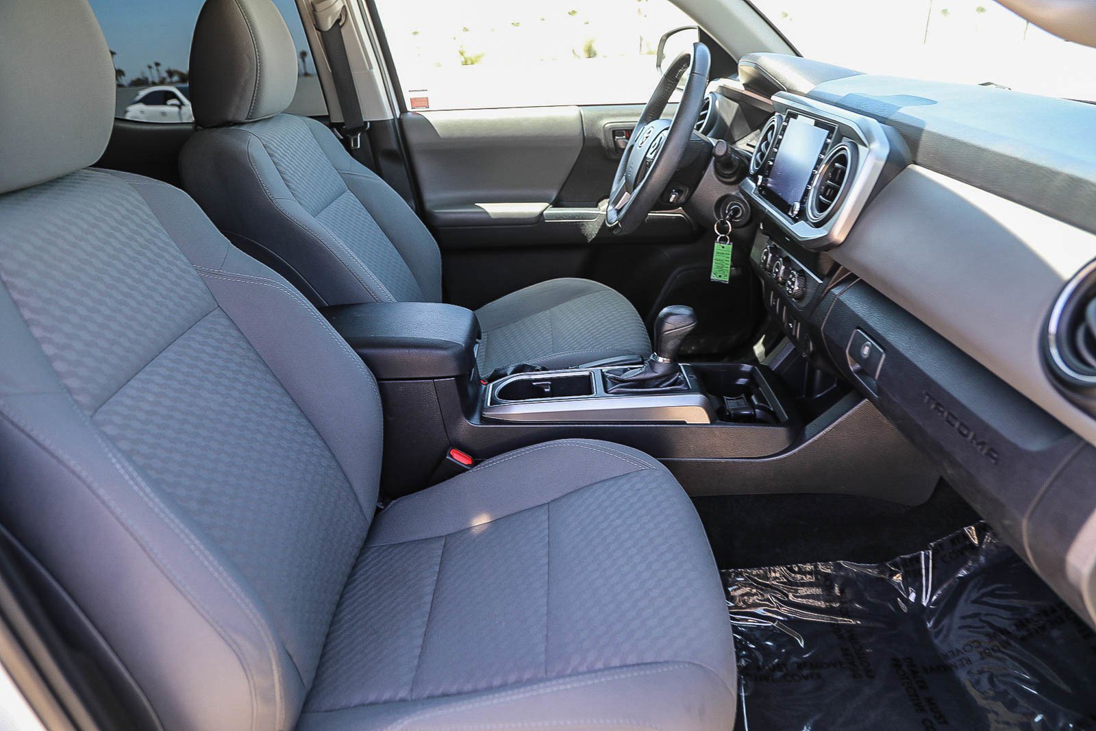 Used 2021 Toyota Tacoma SR5 RWD image 16