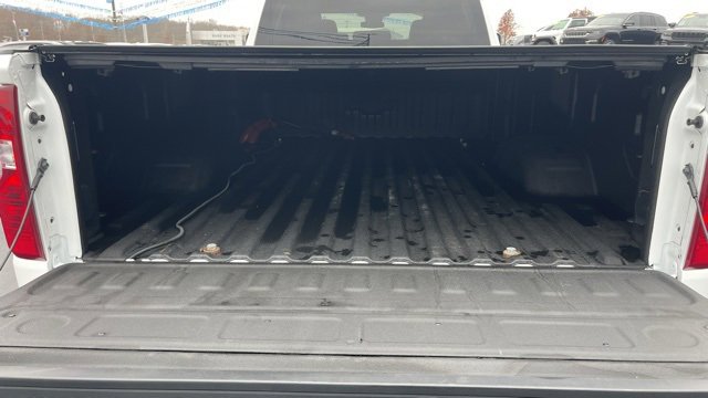 Used 2024 Chevrolet Silverado 3500 LT w/ Convenience Package image 5