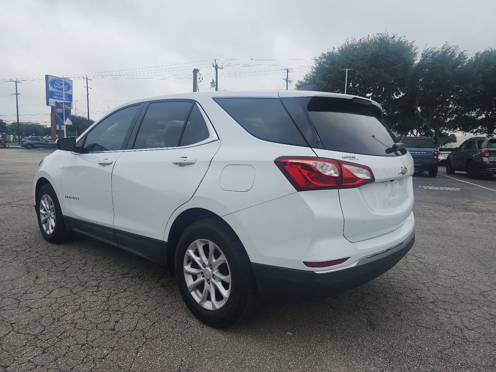 Used 2018 Chevrolet Equinox LT FWD image 4