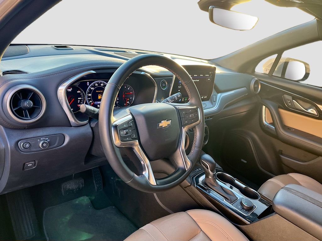 Used 2024 Chevrolet Blazer Premier w/ Driver Confidence II Package FWD image 9