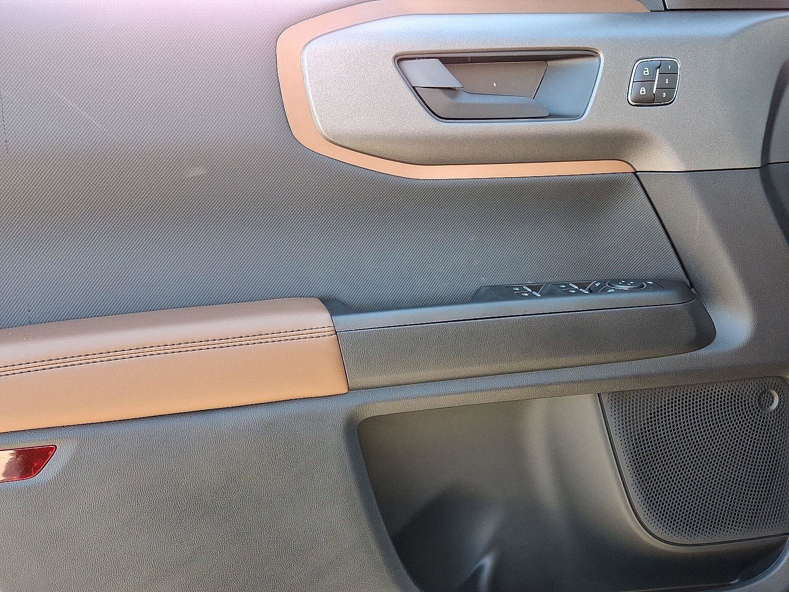 New 2025 Ford Bronco Sport Outer Banks image 9