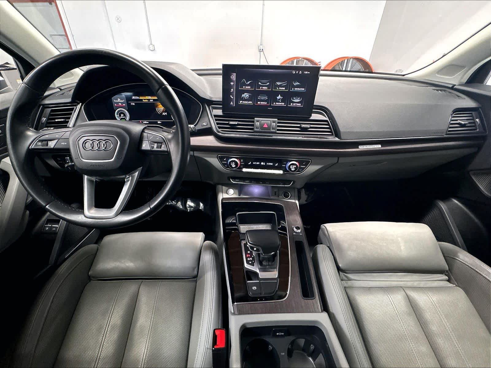 Used 2022 Audi Q5 e Prestige w/ Prestige Package AWD/4WD image 16