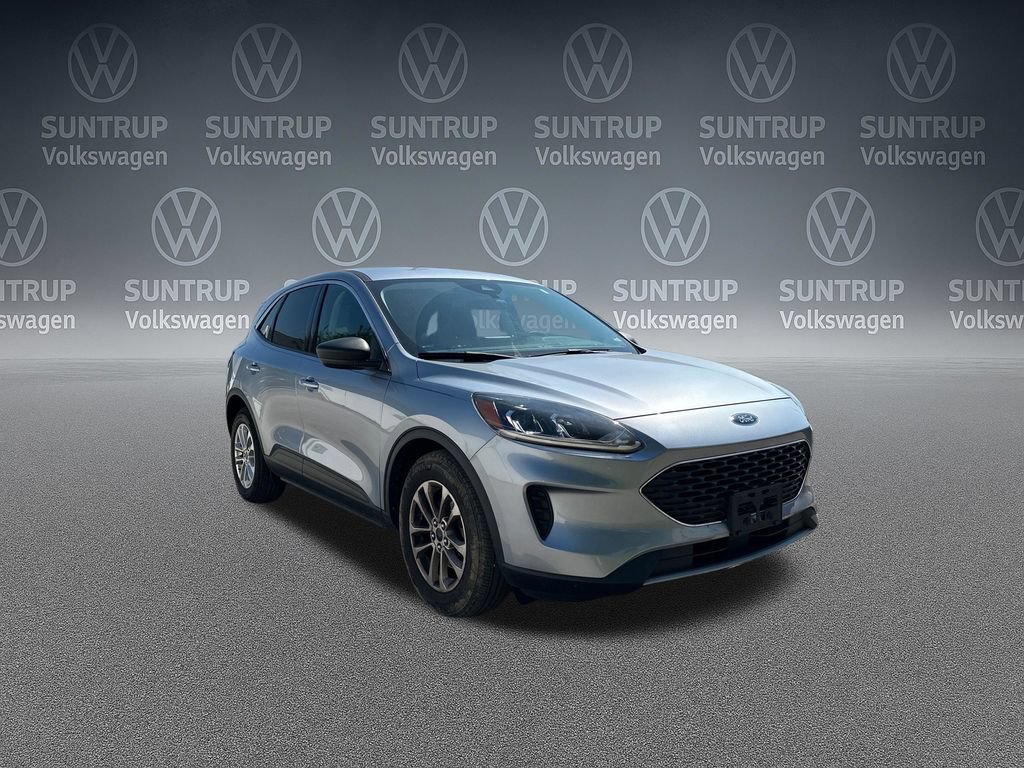 Used 2022 Ford Escape SE w/ Convenience Package FWD image 39