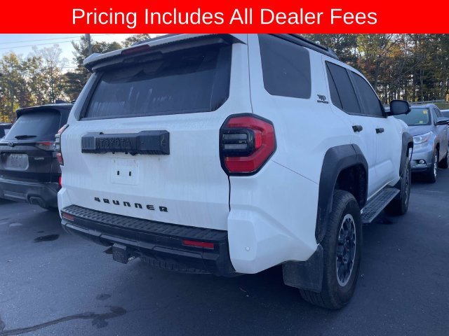 Used 2025 Toyota 4Runner TRD Off-Road Premium AWD/4WD image 9