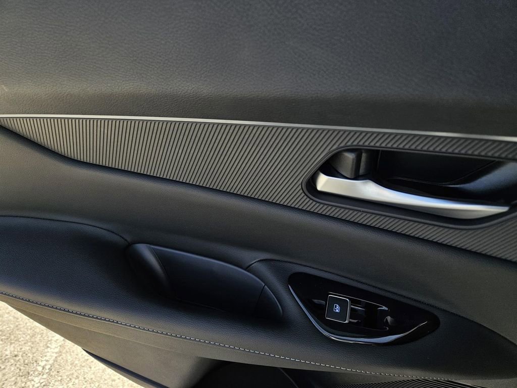 New 2025 Nissan Murano SV image 8