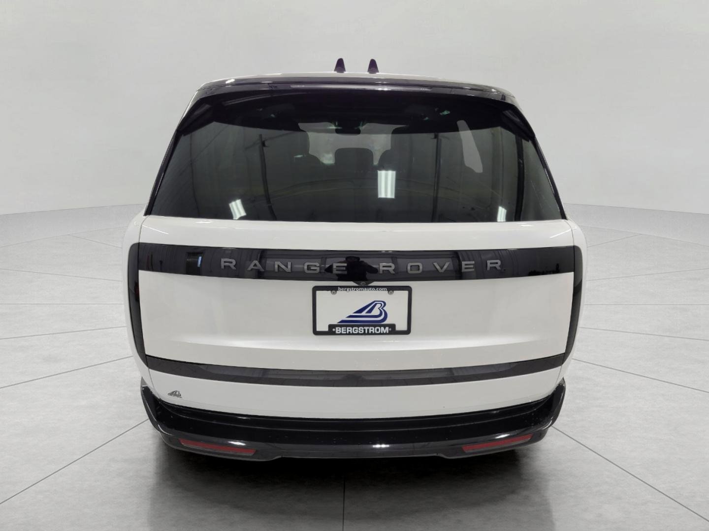 Used 2024 Land Rover Range Rover SE image 22