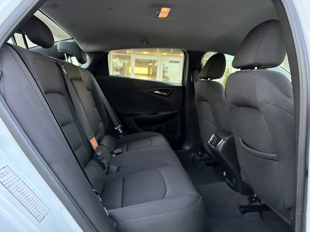 Used 2023 Chevrolet Malibu LT FWD image 13