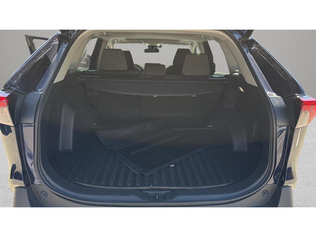 Used 2023 Toyota RAV4 XLE image 14