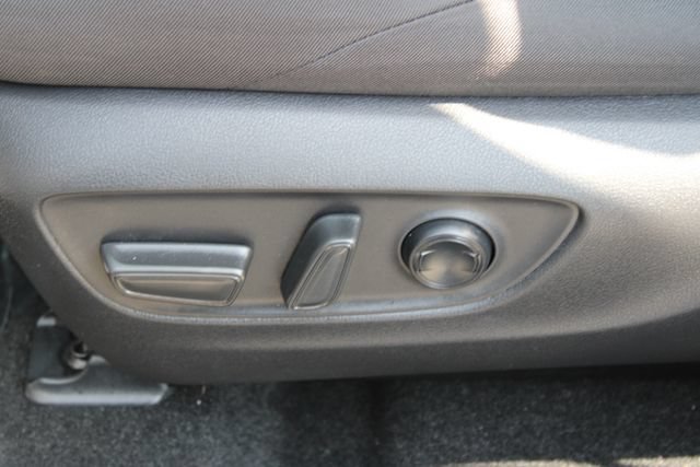 Used 2021 Toyota RAV4 SE w/ Weather & Moonroof Package AWD/4WD image 35
