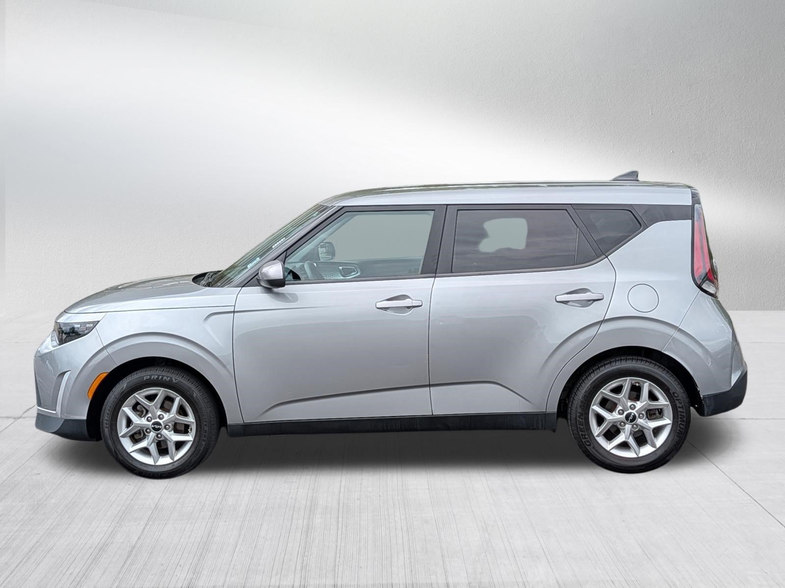 Certified 2023 Kia Soul LX w/ Option Group 015 FWD image 4