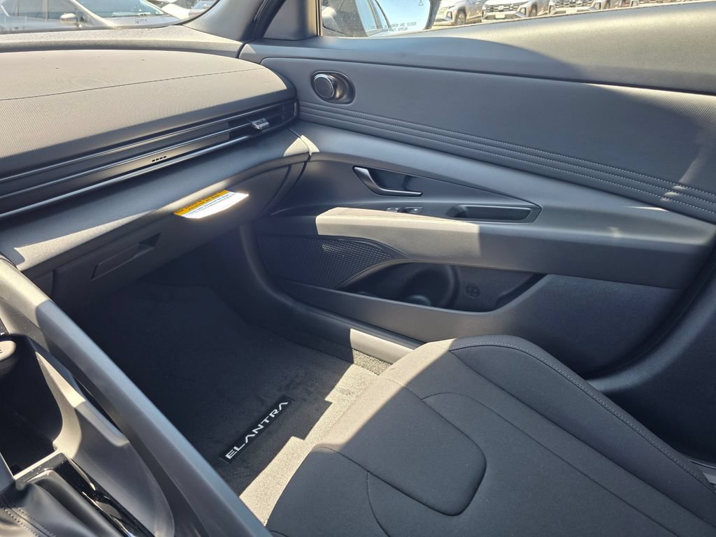 New 2026 Hyundai Elantra Sport FWD image 28