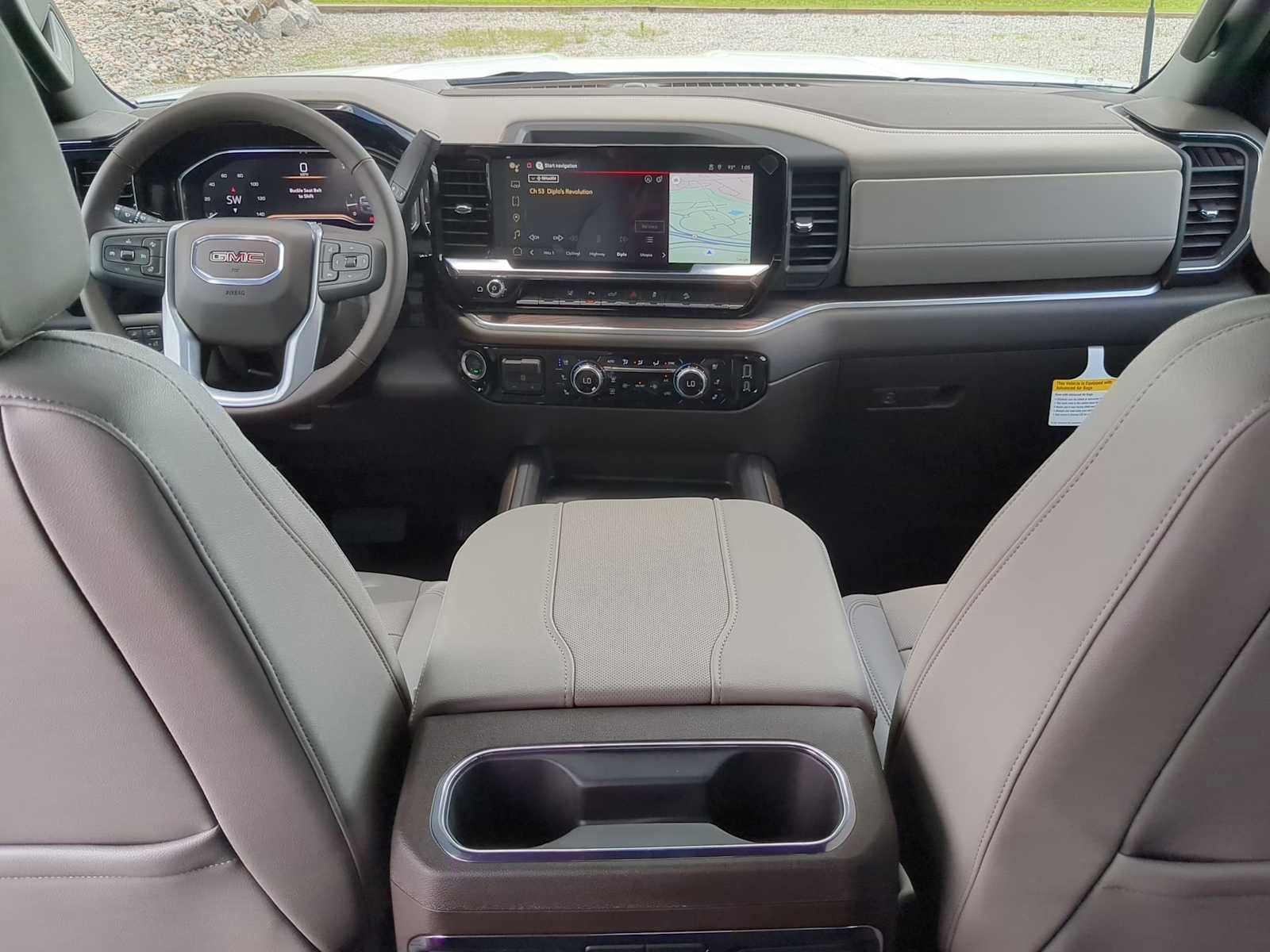 New 2025 GMC Sierra 2500 SLT w/ SLT Premium Package image 24