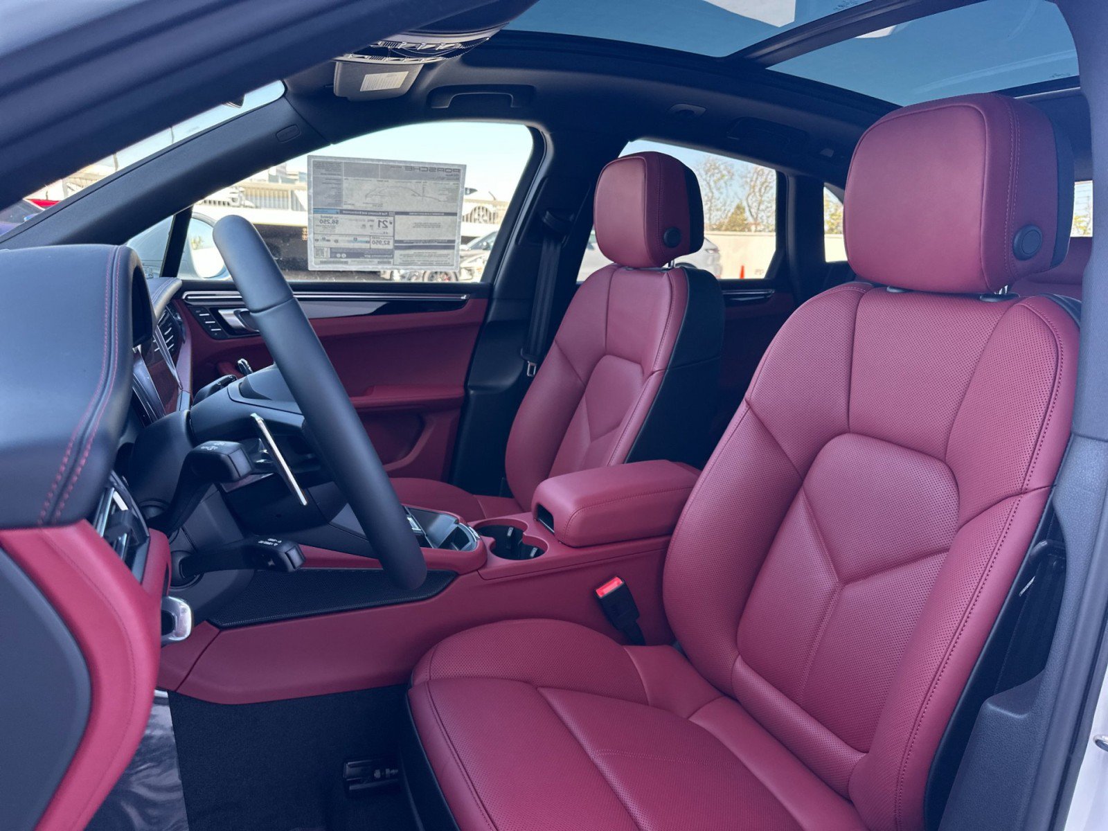 New 2026 Porsche Macan AWD/4WD image 5
