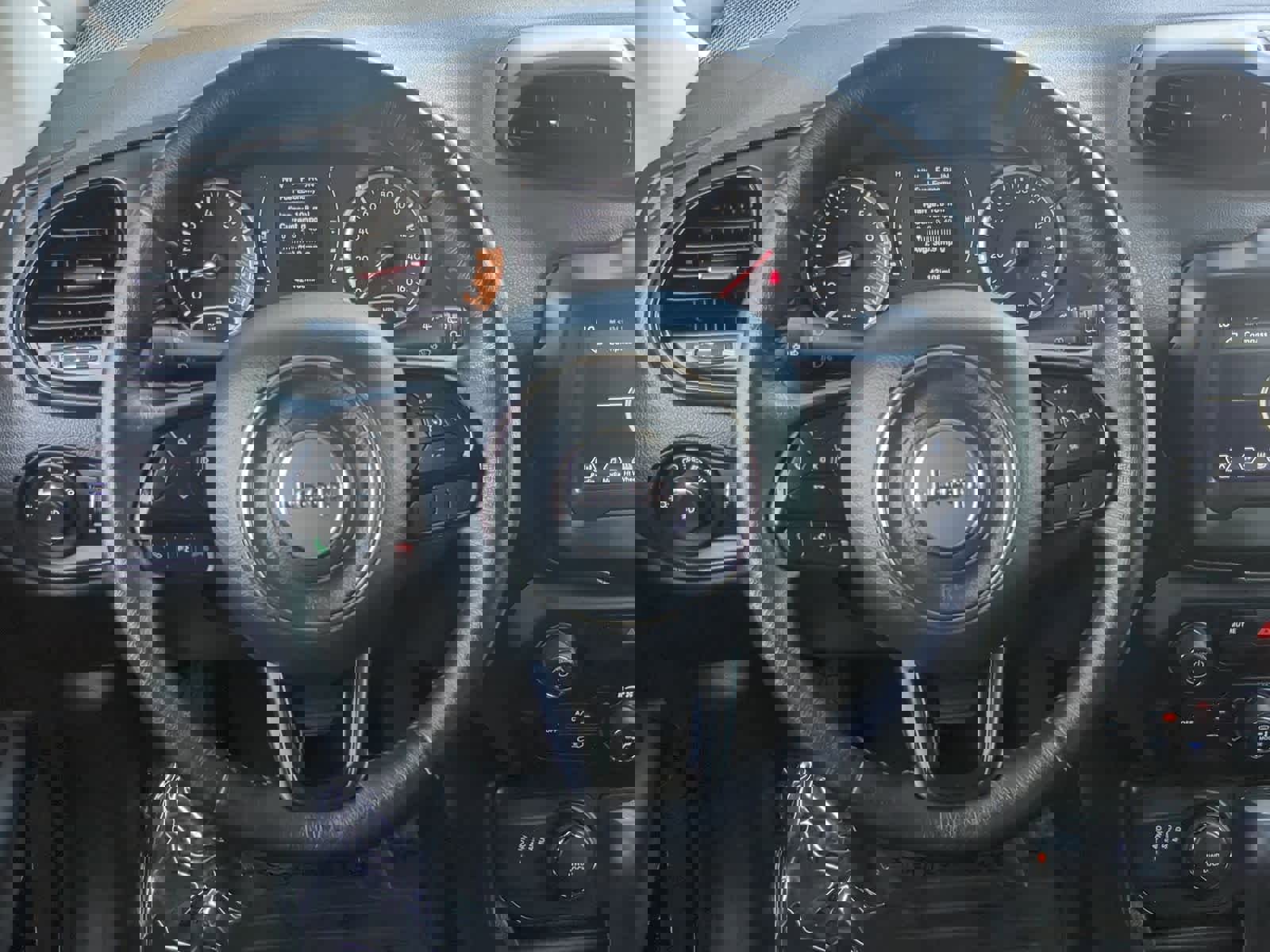 Used 2020 Jeep Renegade Altitude image 23