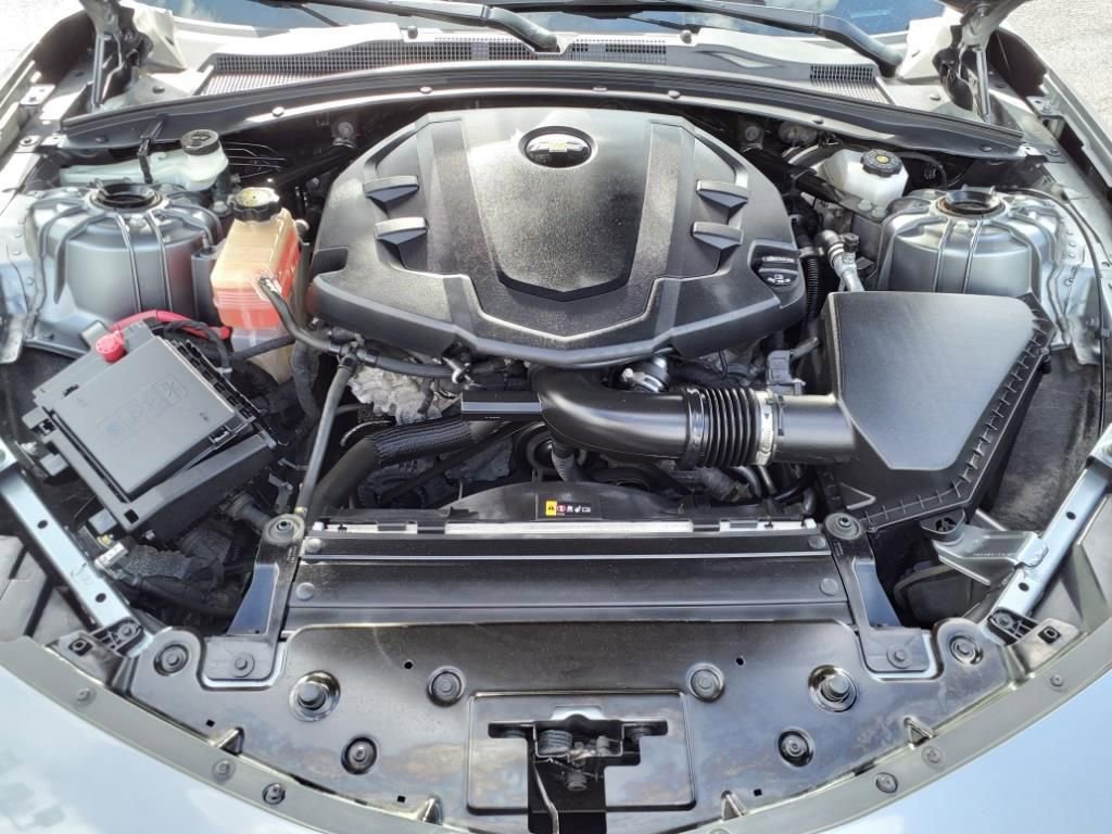 Used 2021 Chevrolet Camaro LT RWD image 62