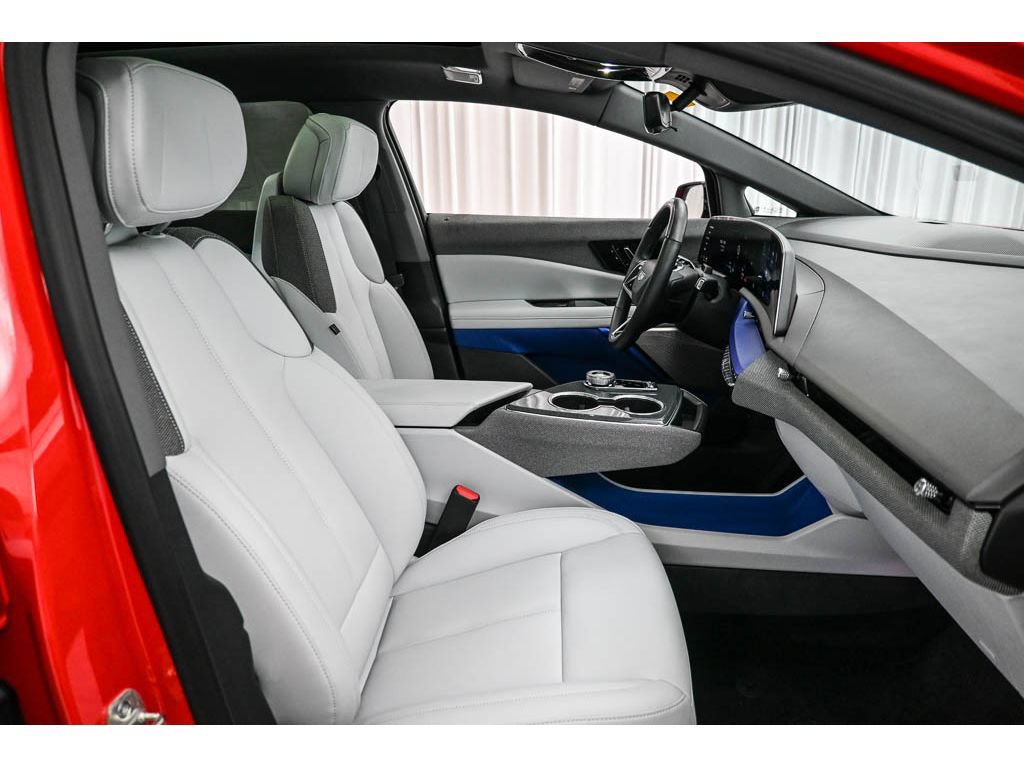 Certified 2025 Cadillac Optiq Sport 1 AWD/4WD image 19
