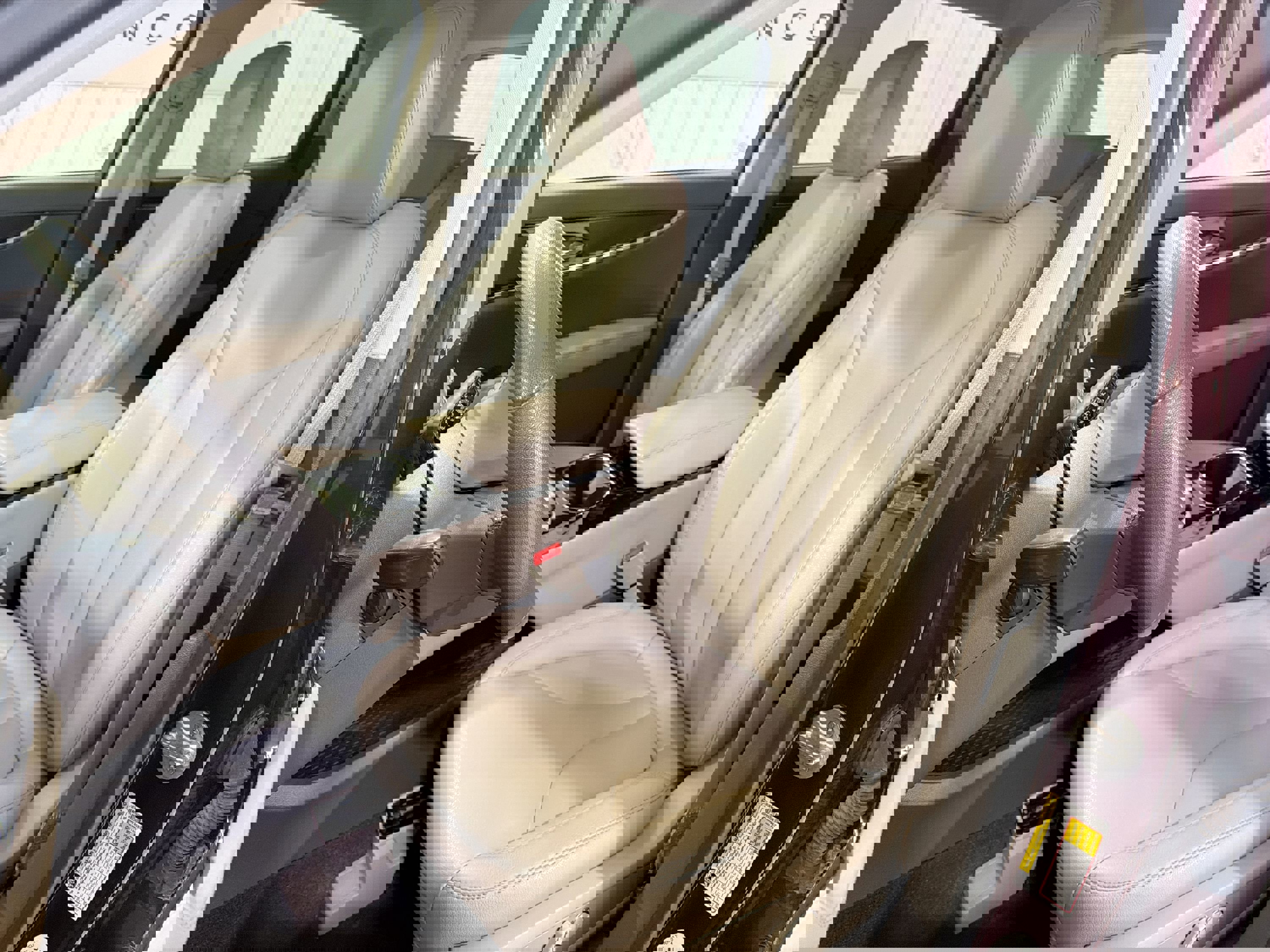 Used 2022 Lincoln Nautilus FWD image 10