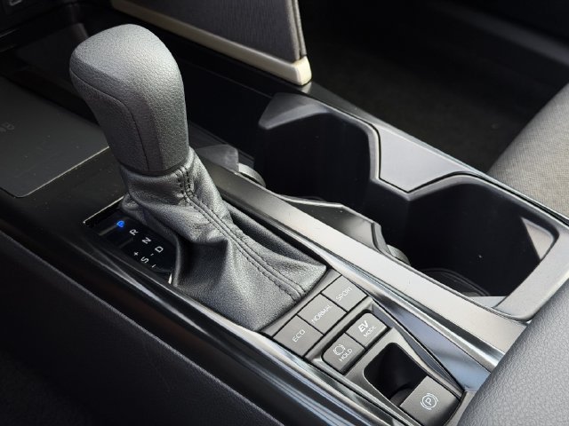 Used 2026 Toyota Camry LE FWD image 19