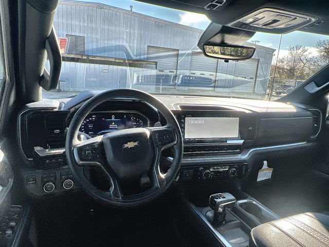 Certified 2024 Chevrolet Silverado 1500 High Country w/ Technology Package image 10