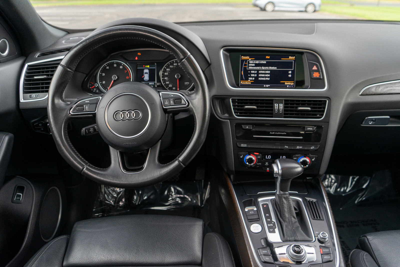 Used 2015 Audi Q5 2.0T Premium Plus w/ Technology Package AWD/4WD image 13