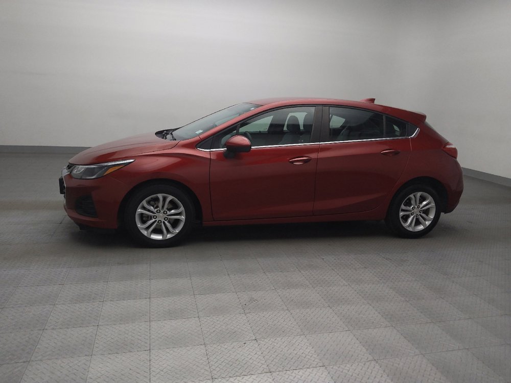 Used 2019 Chevrolet Cruze LT image 2