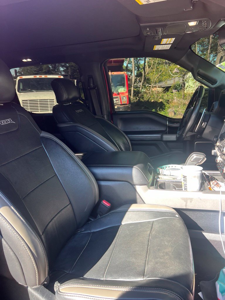Used 2017 Ford F150 Raptor w/ Equipment Group 802A Luxury AWD/4WD image 5
