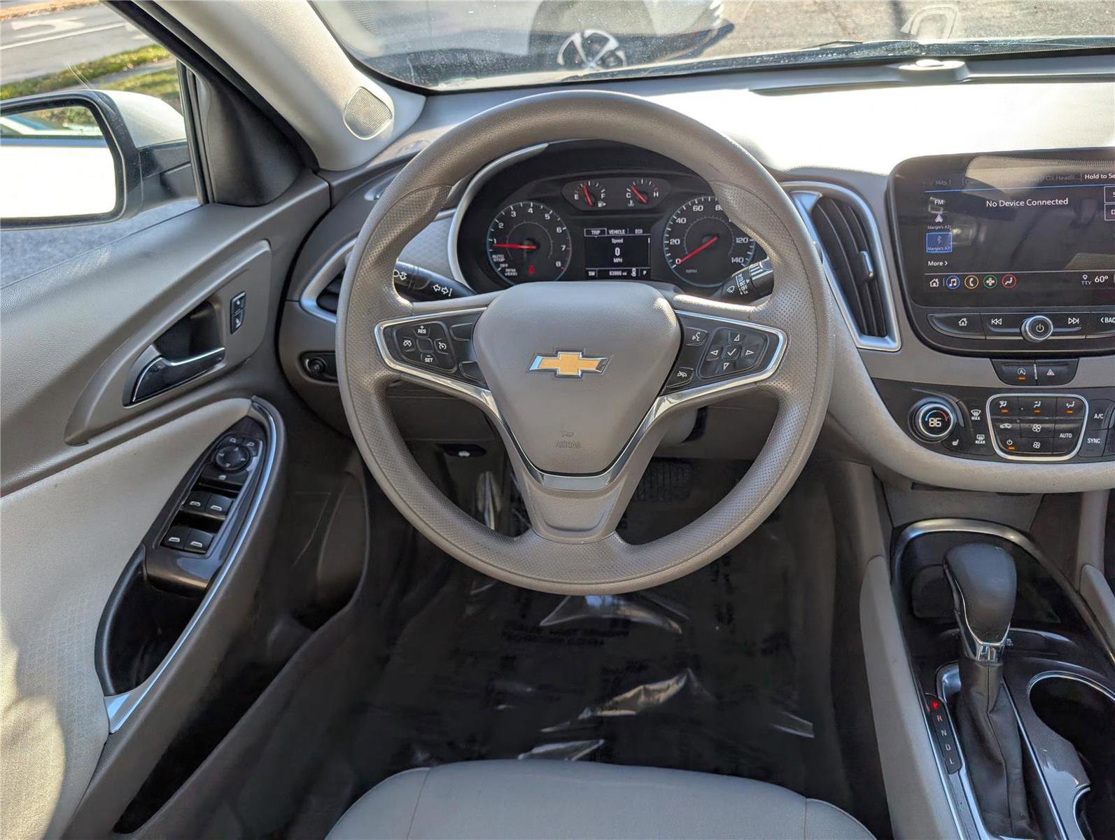 Used 2022 Chevrolet Malibu LT image 17
