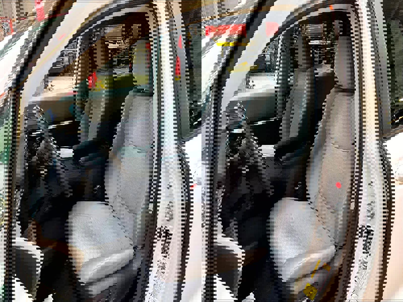 Used 2024 Toyota Sienna LE image 10