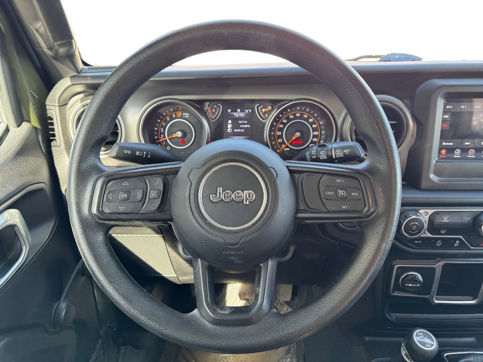 Used 2022 Jeep Wrangler Sport AWD/4WD image 13