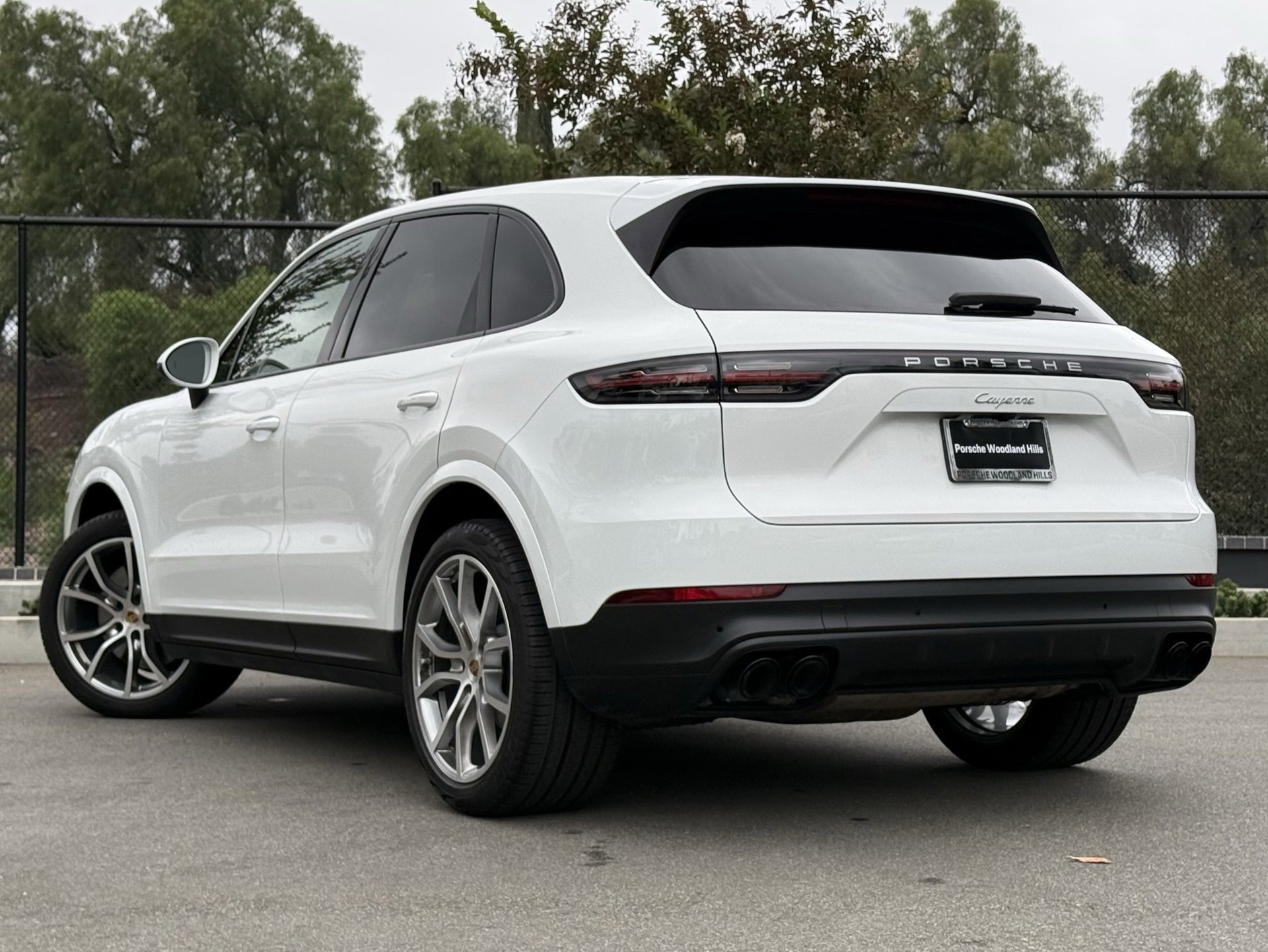 Used 2023 Porsche Cayenne image 3
