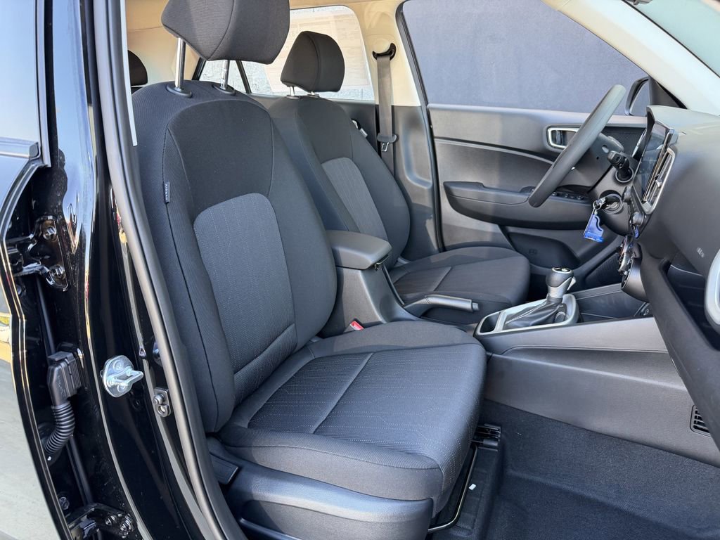 New 2026 Hyundai Venue SE image 23