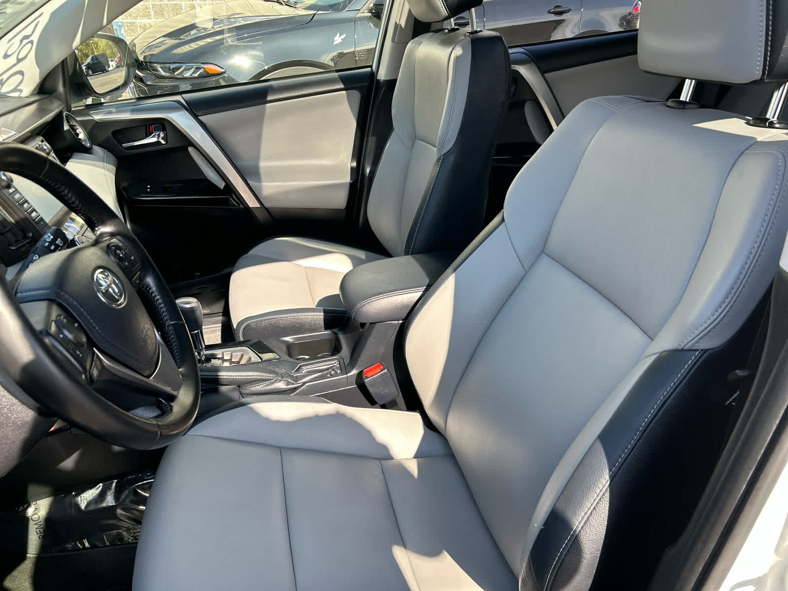 Used 2017 Toyota RAV4 Limited w/ Advanced Technology Package AWD/4WD image 12