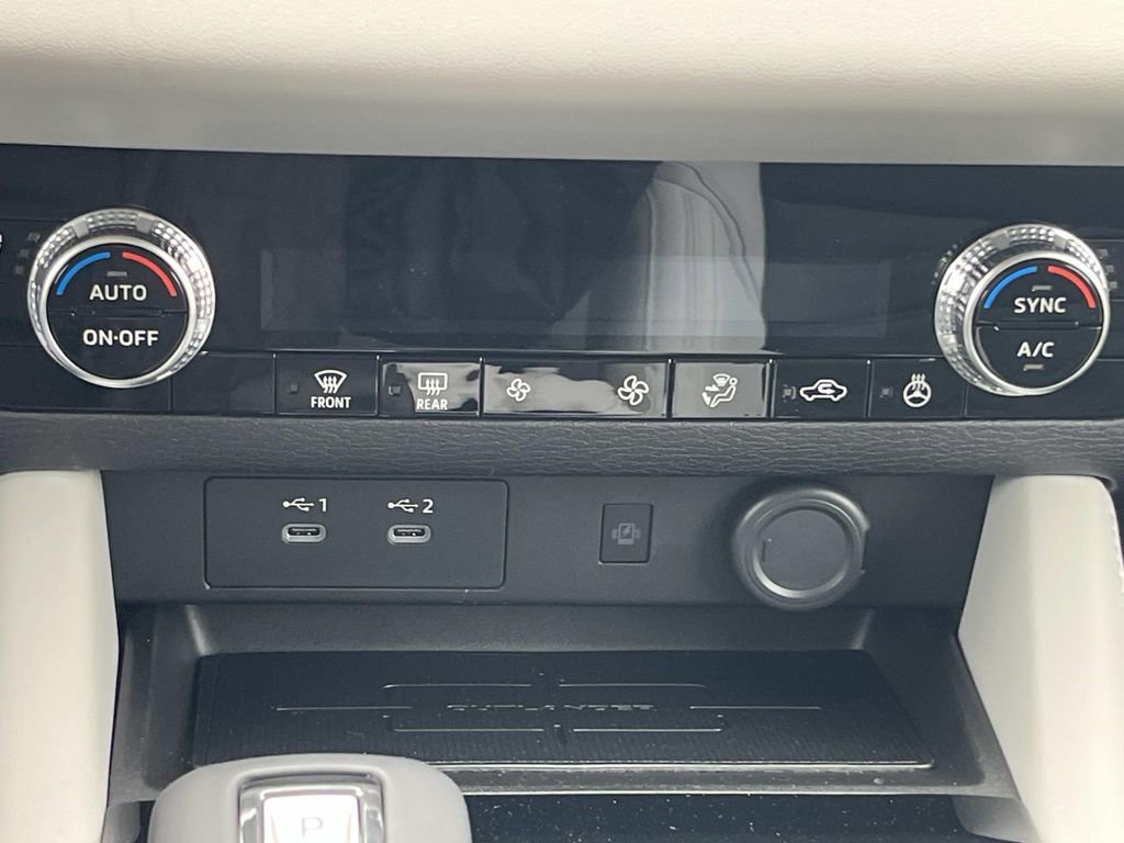 New 2026 Mitsubishi Outlander SE image 23