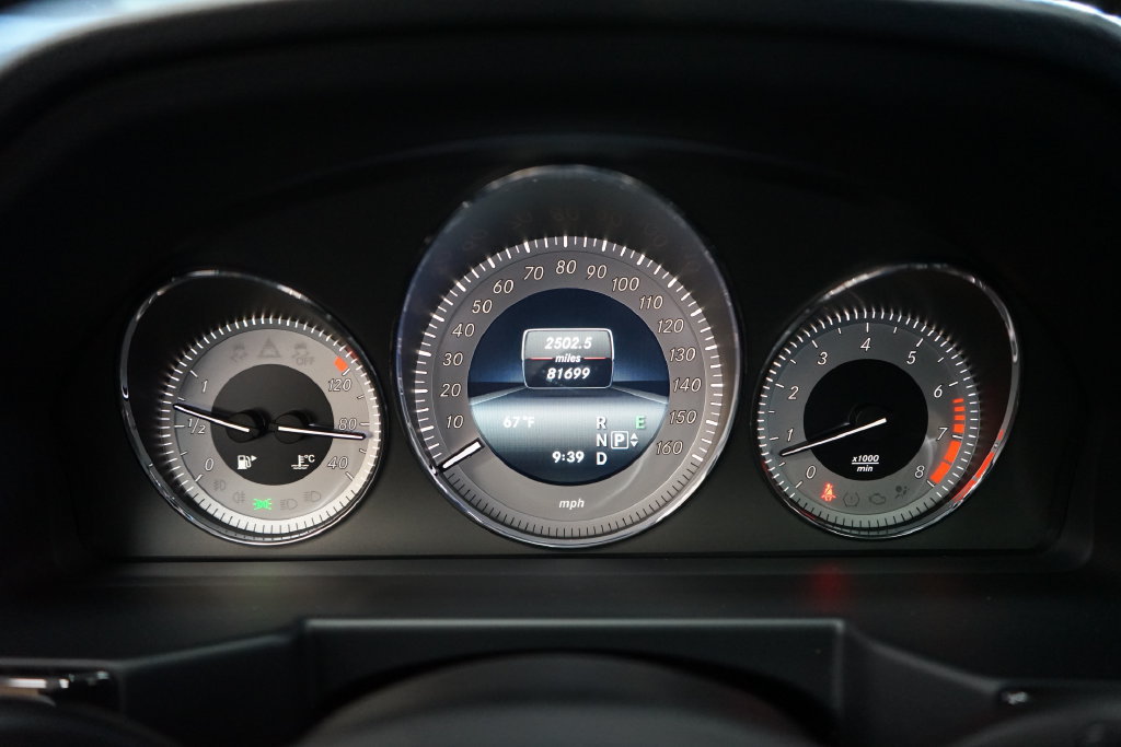 Used 2015 Mercedes-Benz GLK 350 4MATIC image 32