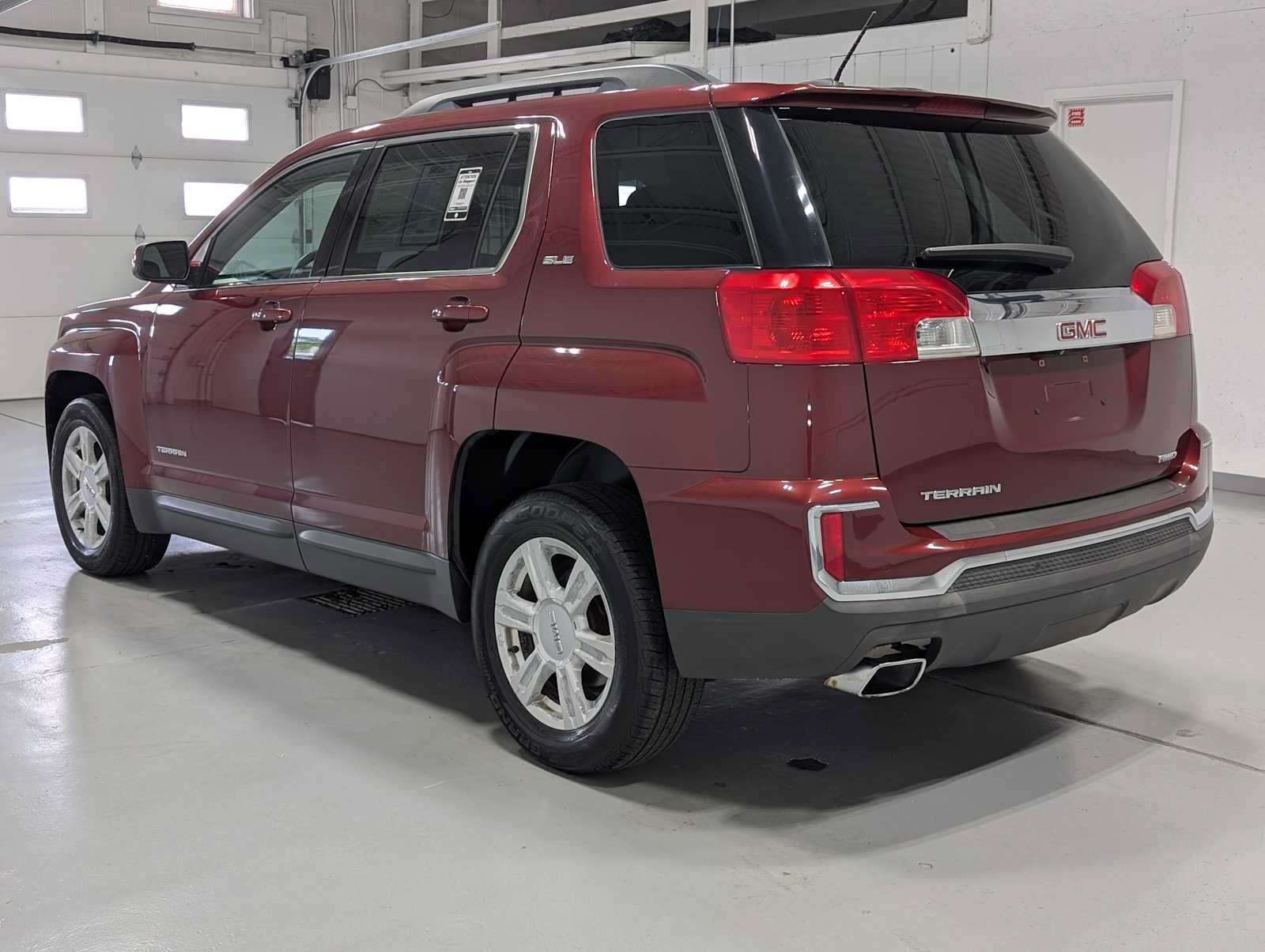 Used 2016 GMC Terrain SLE w/ Driver Alert Package I AWD/4WD image 10