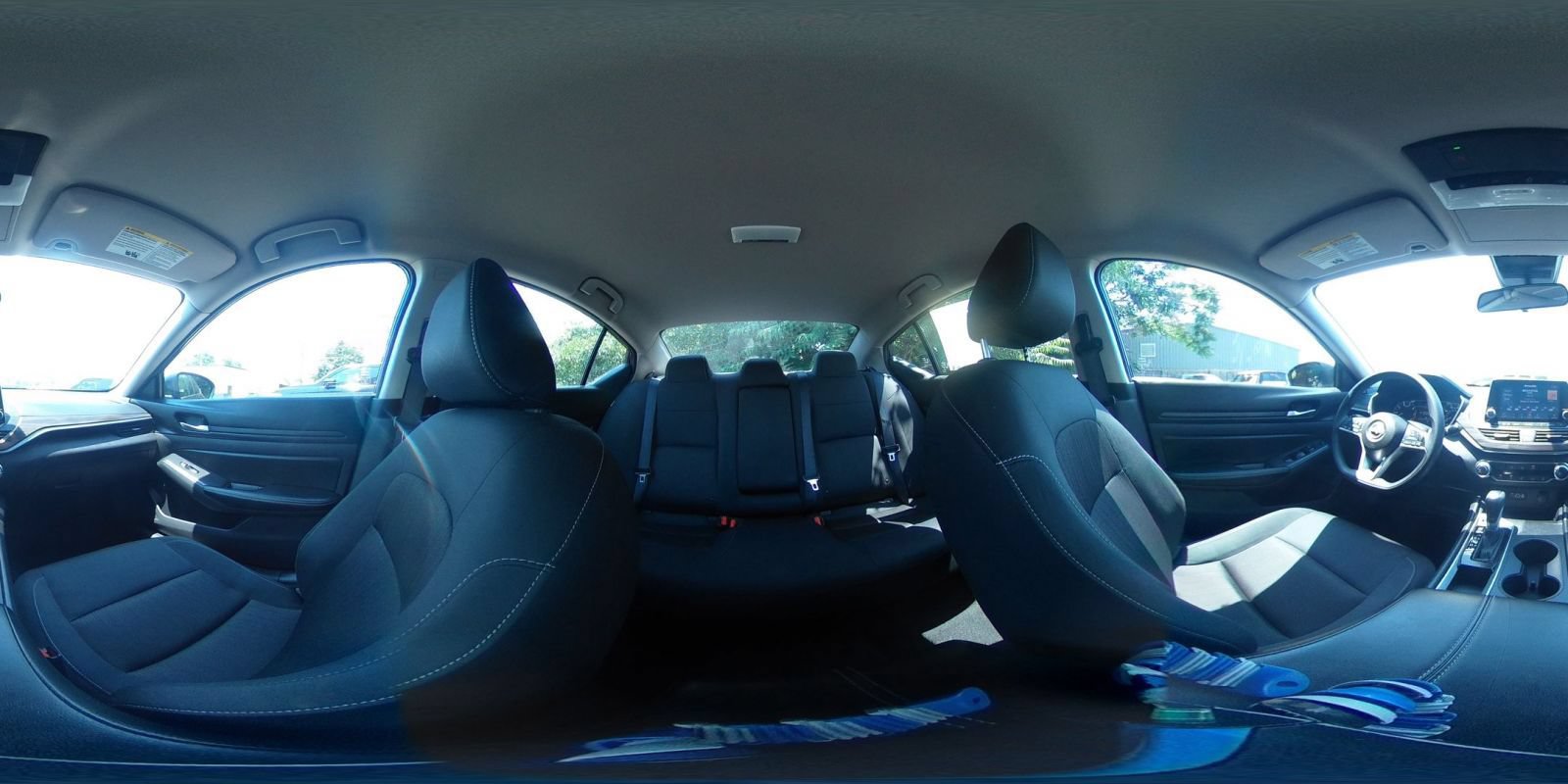 Used 2025 Nissan Altima 2.5 SV FWD image 39