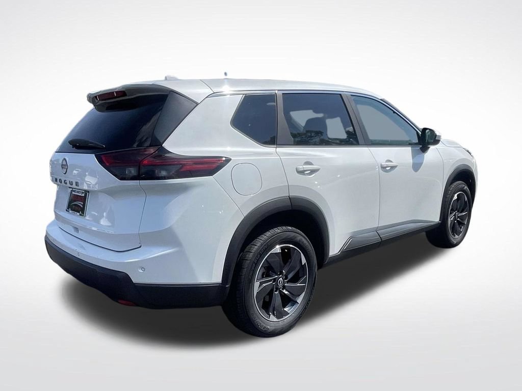 Used 2025 Nissan Rogue SV FWD image 8