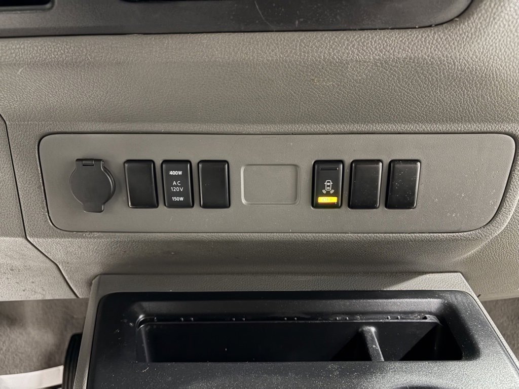 Used 2012 Nissan NV 3500 SV image 18