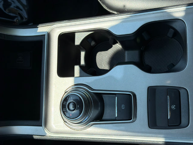 Used 2024 Ford Edge SEL AWD/4WD image 25
