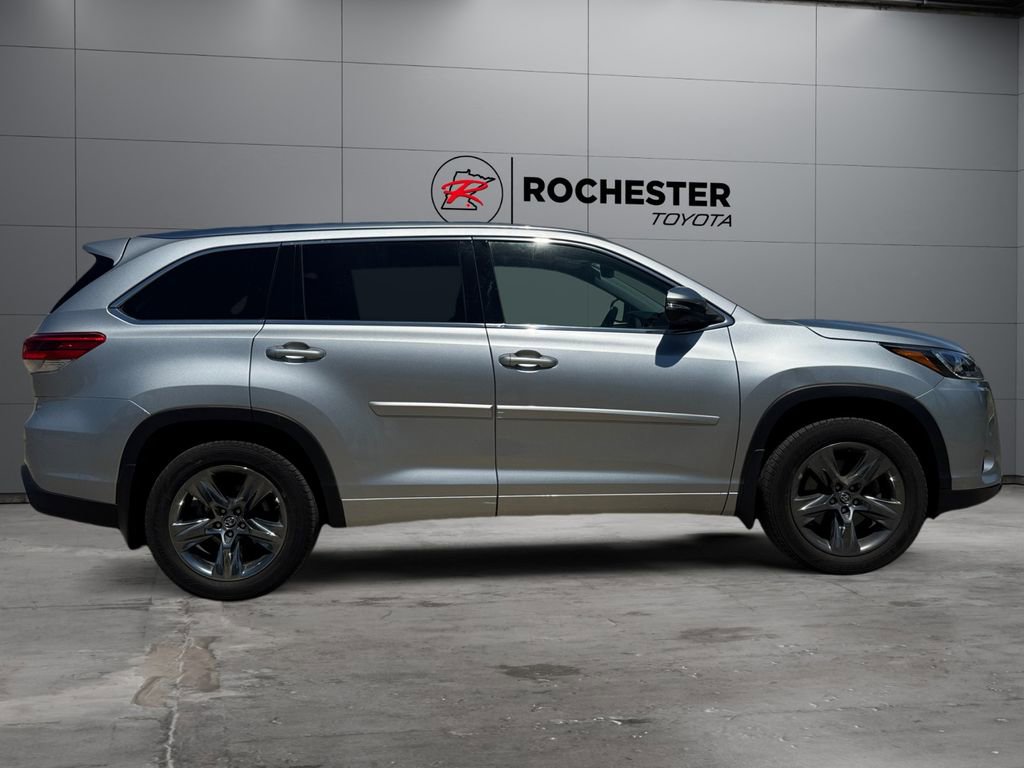 Certified 2018 Toyota Highlander Limited Platinum w/ Carpet Mat Package (TMS) AWD/4WD image 6