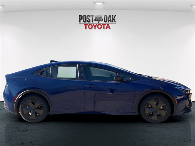 New 2026 Toyota Prius Plug-In Hybrid image 8