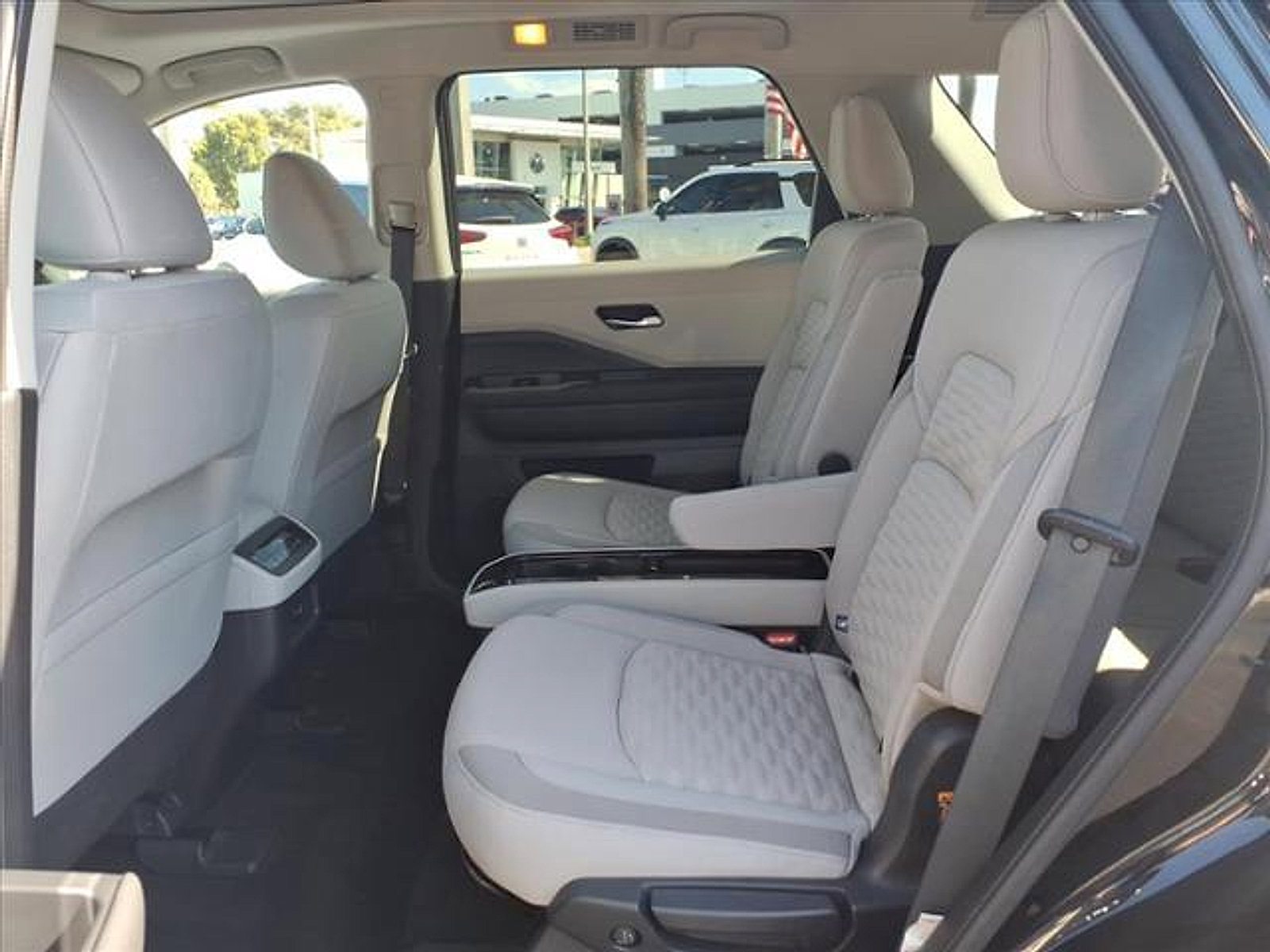 Certified 2022 Nissan Pathfinder SV w/ SV Premium Package image 18